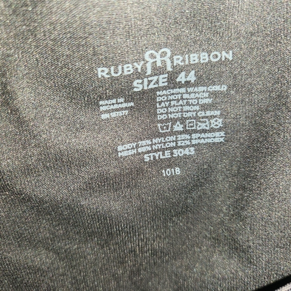 🆕️size 44 Ruby Ribbon Sheer Demiette - Picture 4 of 8